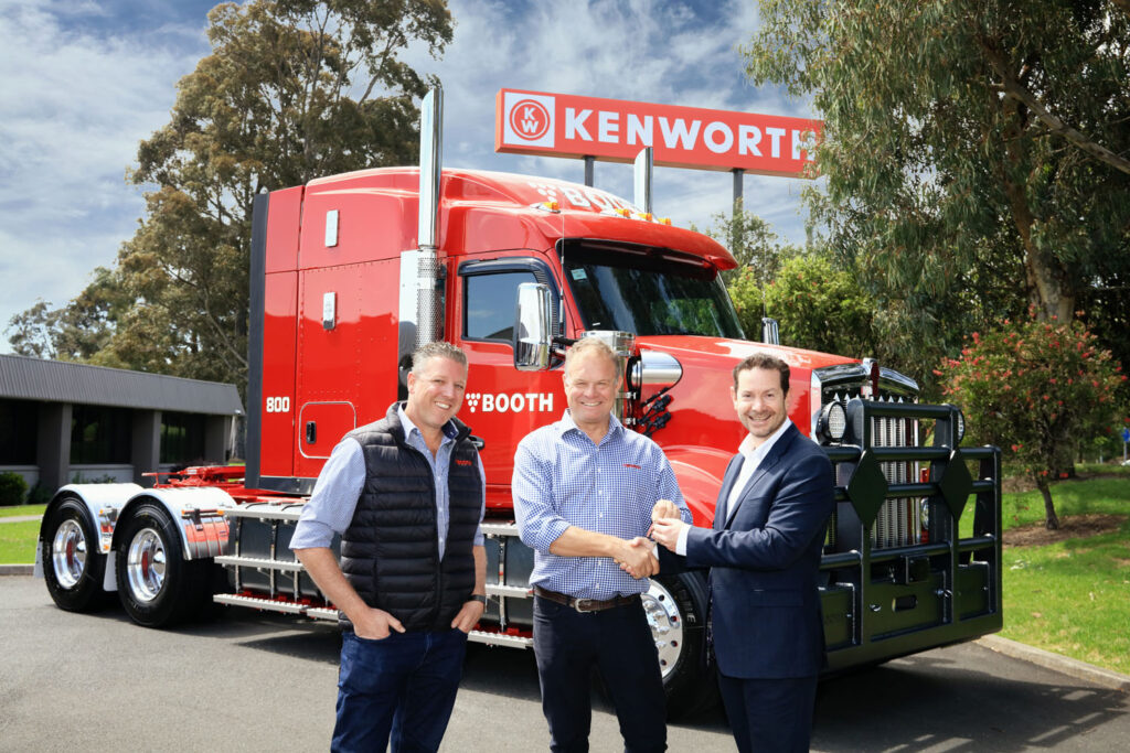 KENWORTH HANDS OVER THE 80,000TH AUSTRALIAN-BUILT TRUCK TO BOOTH TRANSPORT